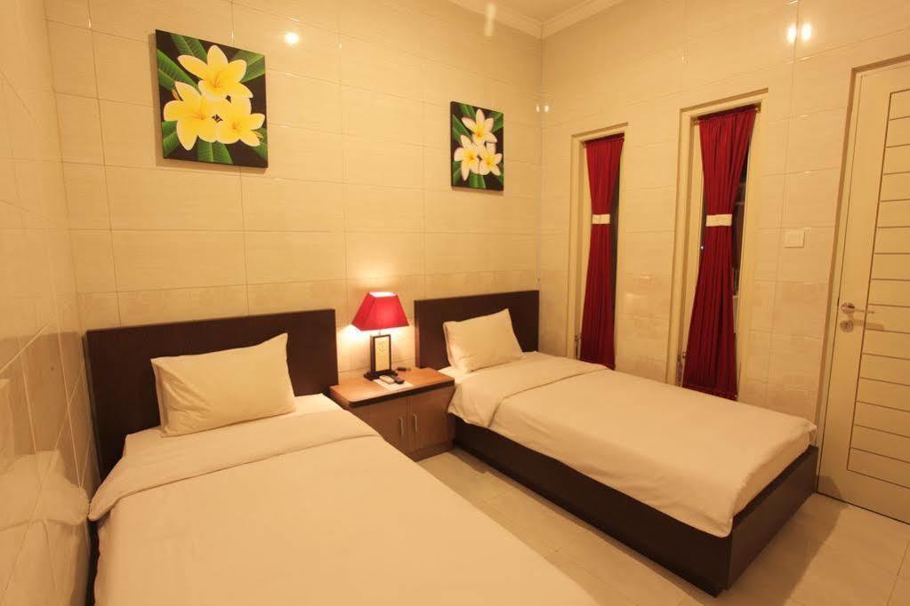 Angkul Angkul Beach Inn Kuta By Kamara ภายนอก รูปภาพ